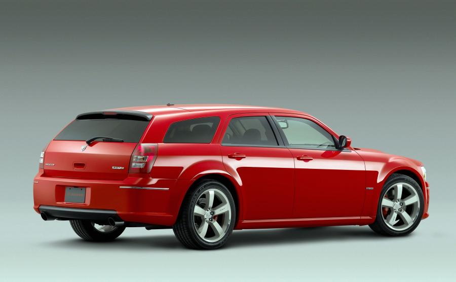  Dodge Magnum SRT8 2007 года  (фото 2 из 5)